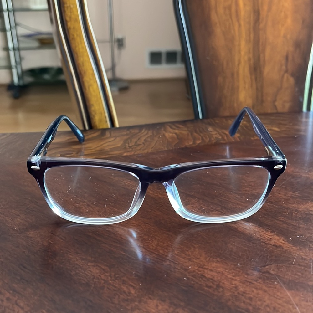Glasses - Picture 2 of 8